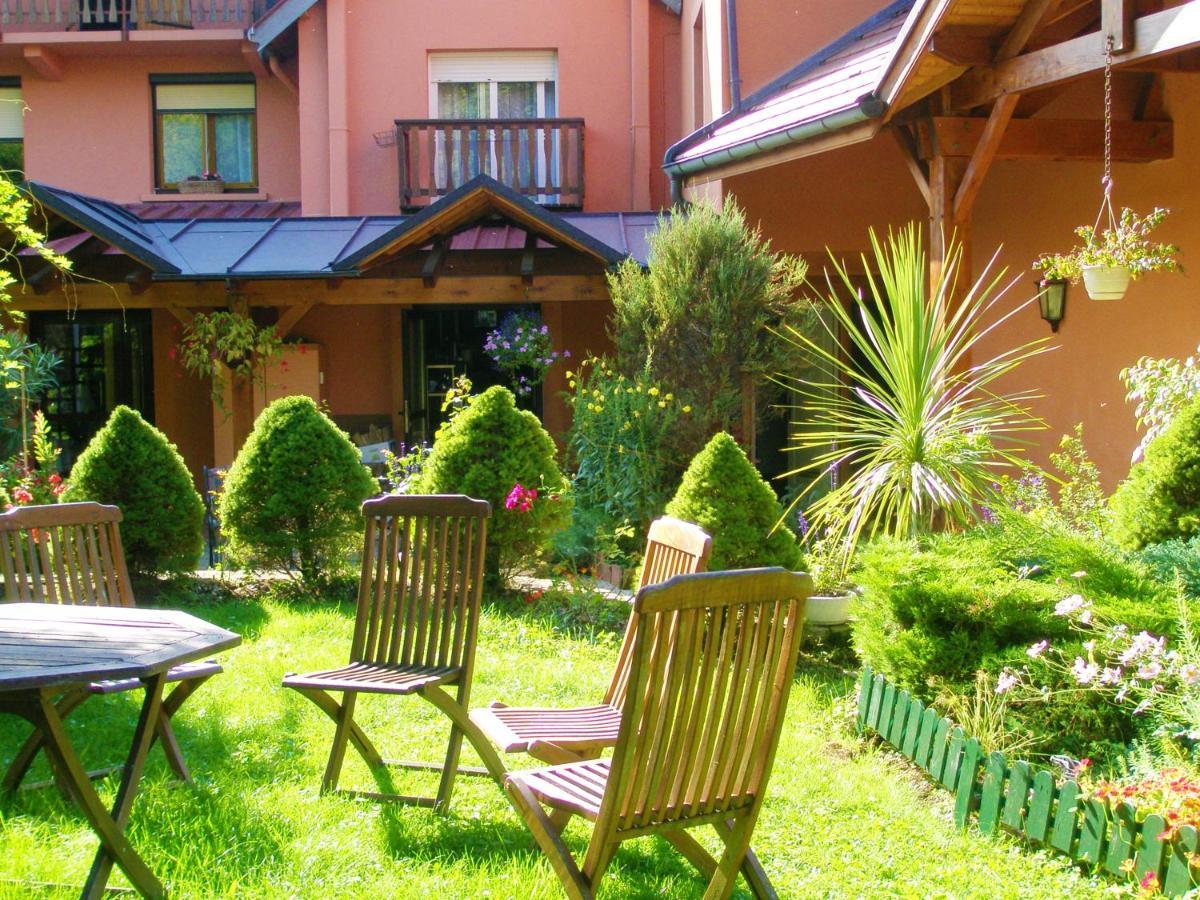 L'Auberge Des Gourmets Hotel Restaurant Le Vaudioux Eksteriør bilde