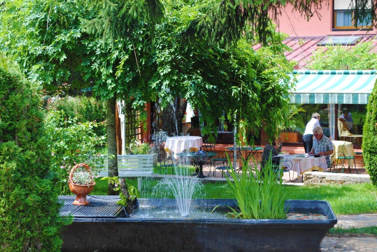 L'Auberge Des Gourmets Hotel Restaurant Le Vaudioux Eksteriør bilde